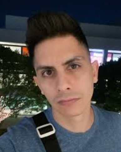 <em><strong>Jhon Cortes</strong></em>